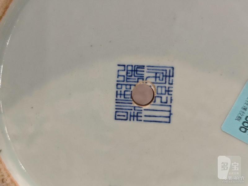 清乾隆 斗彩描金缠枝花卉纹大罐 - 图13